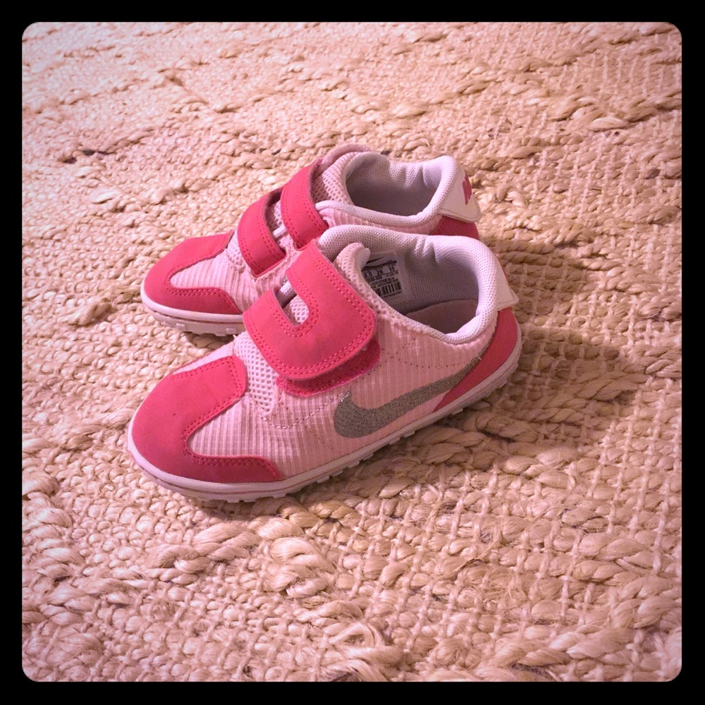 Toddler girl Nike shoes